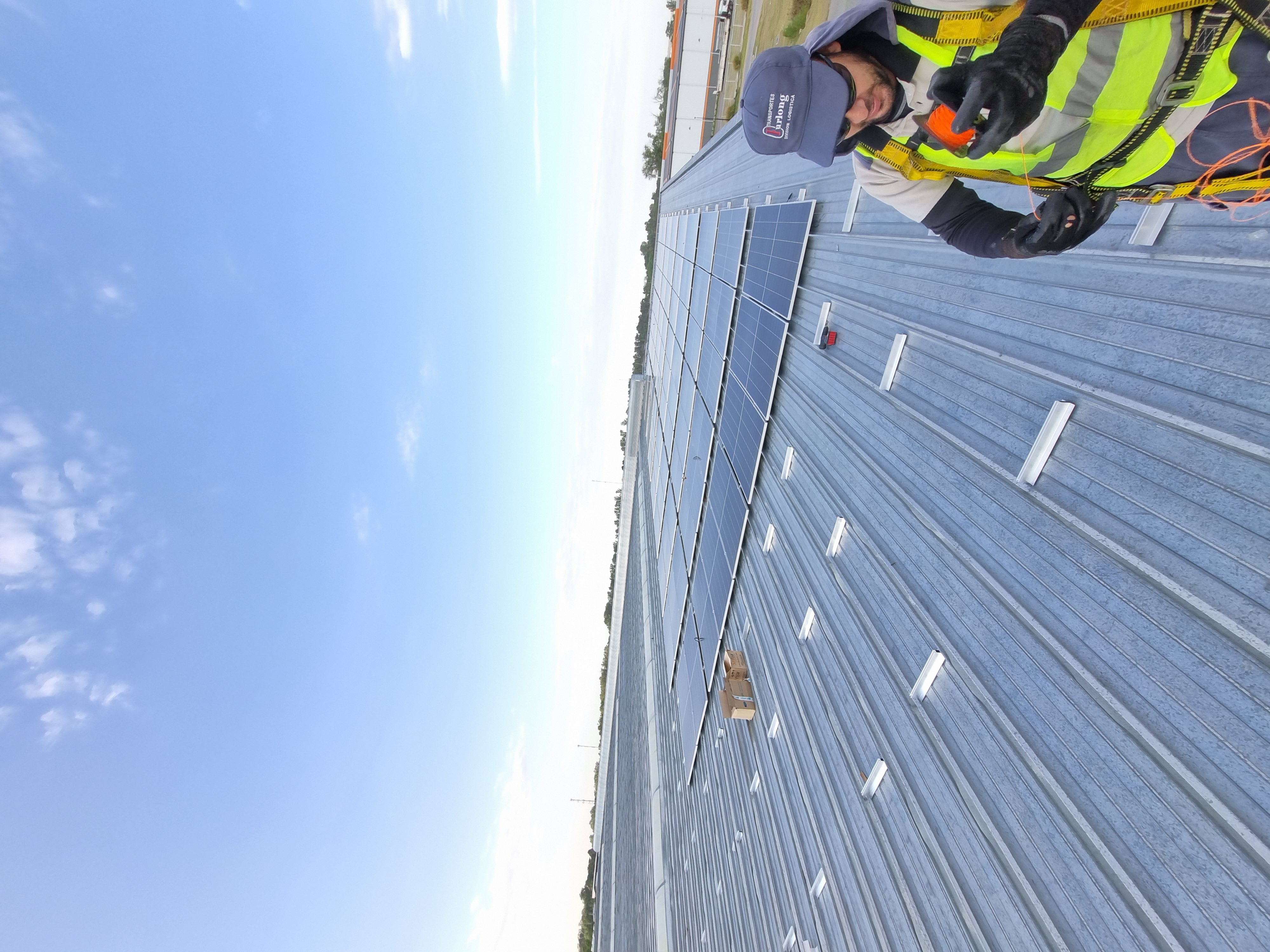 Campo fotovoltaico FAYSER